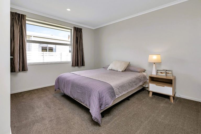 Photo of property in 20 Sando Way, One Tree Point, 0118