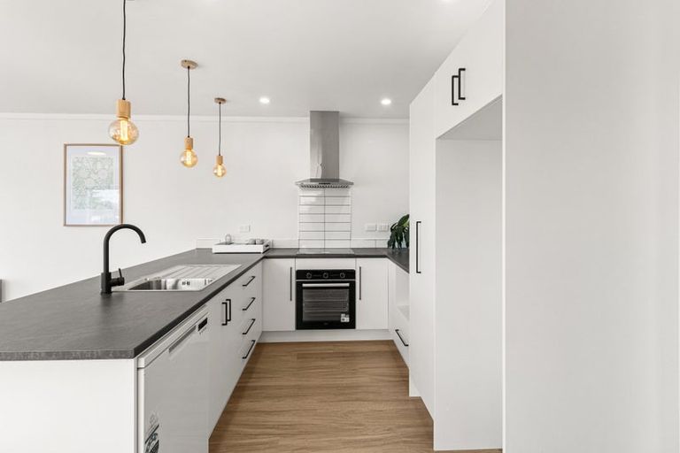 Photo of property in 401 Carrington Street, Upper Vogeltown, New Plymouth, 4310