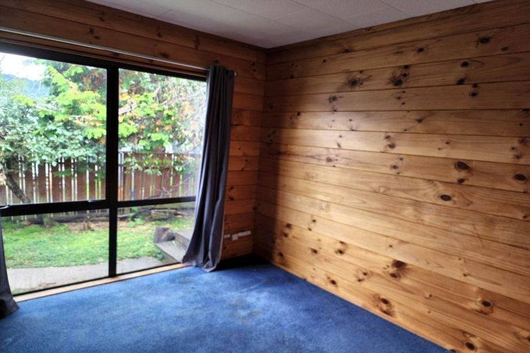 Photo of property in 21f1- Ranfurly Street, Trentham, Upper Hutt, 5018