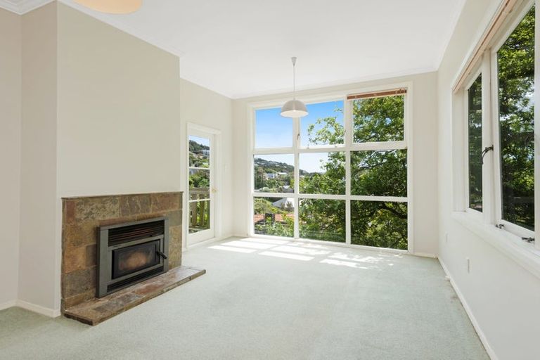 Photo of property in 4 Cardrona Way, Karori, Wellington, 6012