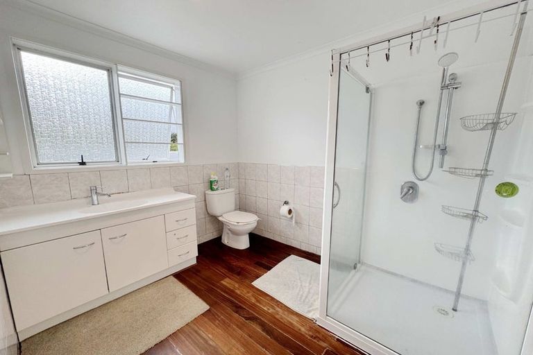 Photo of property in 38 Newham Place, Henderson, Auckland, 0612