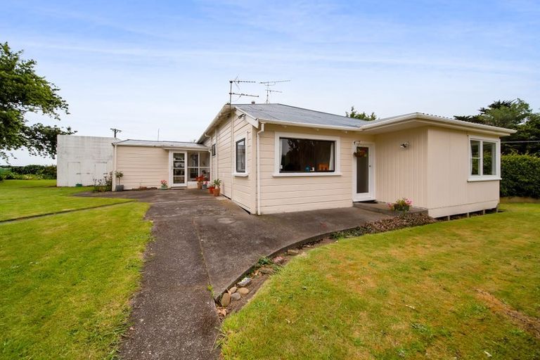 Photo of property in 242 Turuturu Road, Hawera, 4674