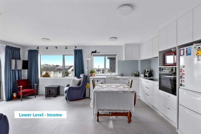 Photo of property in 60 Godfrey Drive, Orewa, 0931