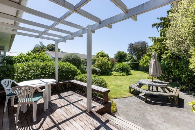 Photo of property in 49 Avondale Road, Taradale, Napier, 4112