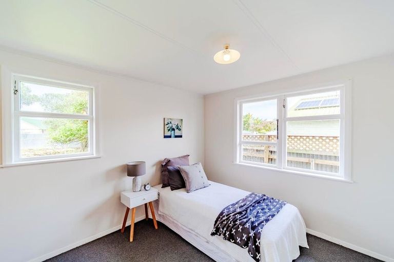 Photo of property in 12 Constable Crescent, Onekawa, Napier, 4110