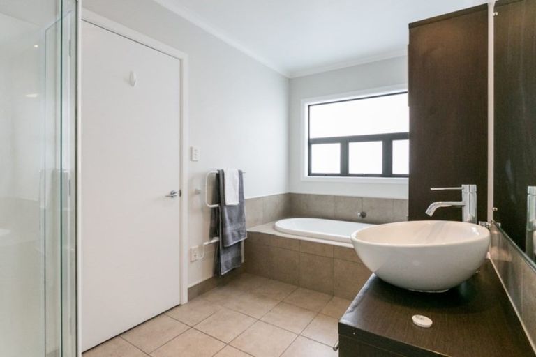 Photo of property in 137 Gloucester Street, Taradale, Napier, 4112