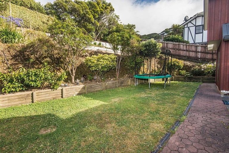 Photo of property in 13 Ramphal Terrace, Khandallah, Wellington, 6035