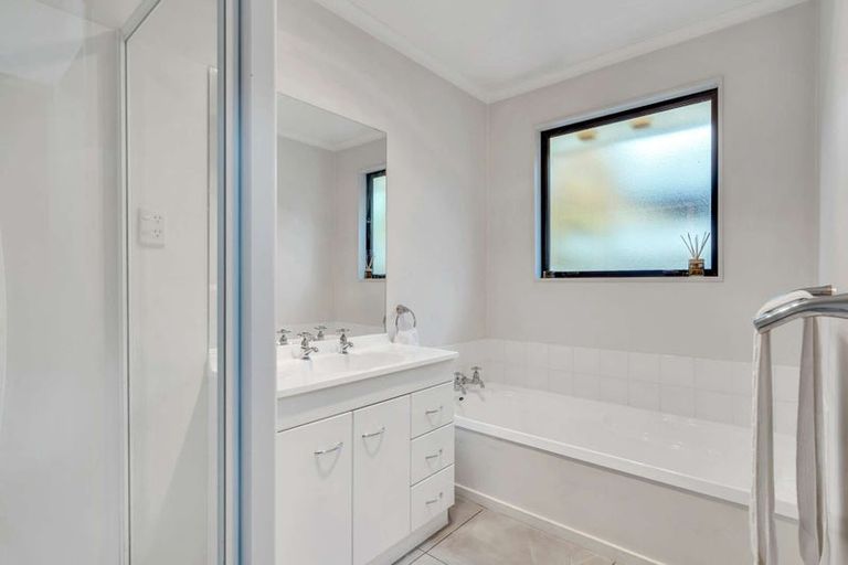 Photo of property in 30 Hoult Crescent, Monaco, Nelson, 7011