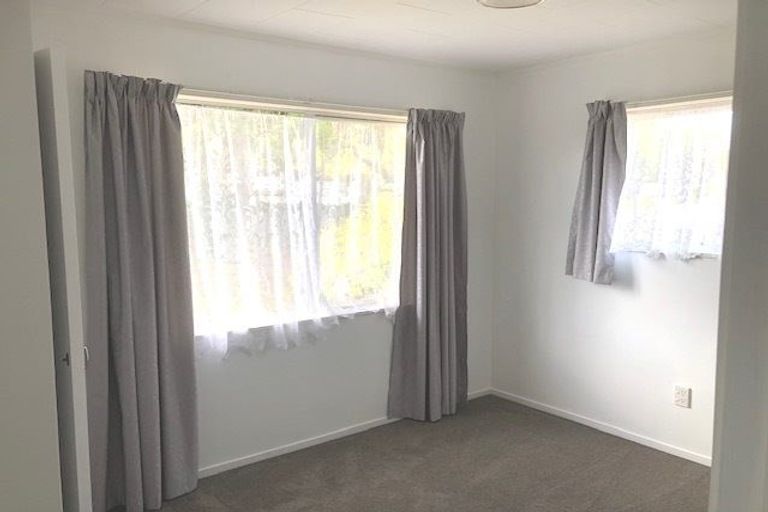 Photo of property in 21 Ranui Avenue, Ranui, Auckland, 0612