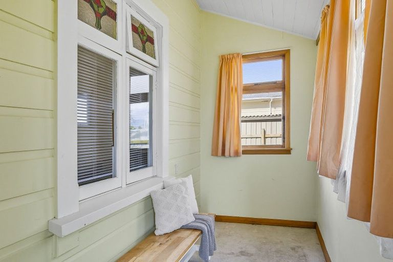 Photo of property in 106 Queen Street West, Levin, 5510