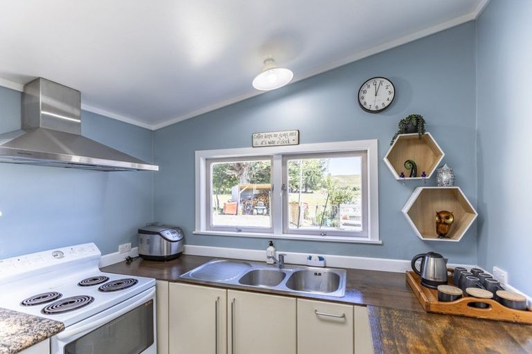 Photo of property in 56 Tapairu Road, Waipawa, 4275