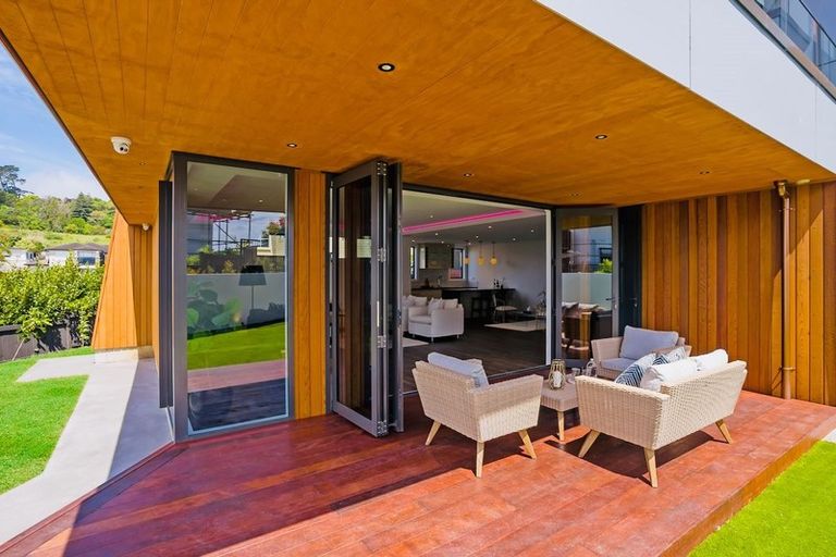 Photo of property in 31 Dunvegan Rise, East Tamaki Heights, Auckland, 2016