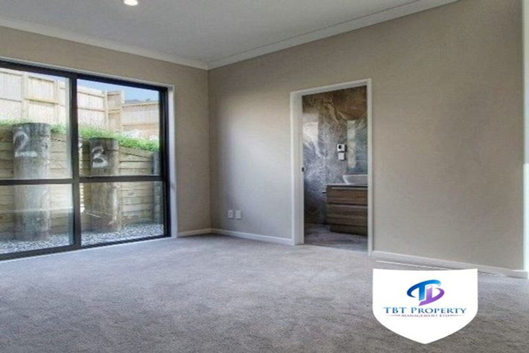 Photo of property in 25c Arrowsmith Drive, Flat Bush, Auckland, 2019