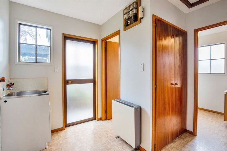 Photo of property in 26a Seymour Street, Hornby, Christchurch, 8042