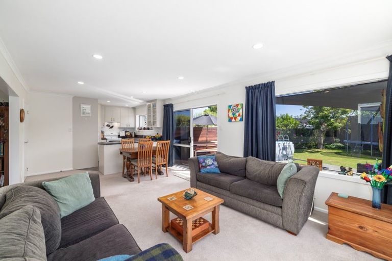 Photo of property in 105 Lowry Avenue, Redwood, Christchurch, 8051