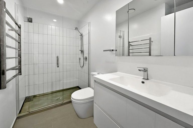 Photo of property in 3/81g Mapou Road, Hobsonville, Auckland, 0616