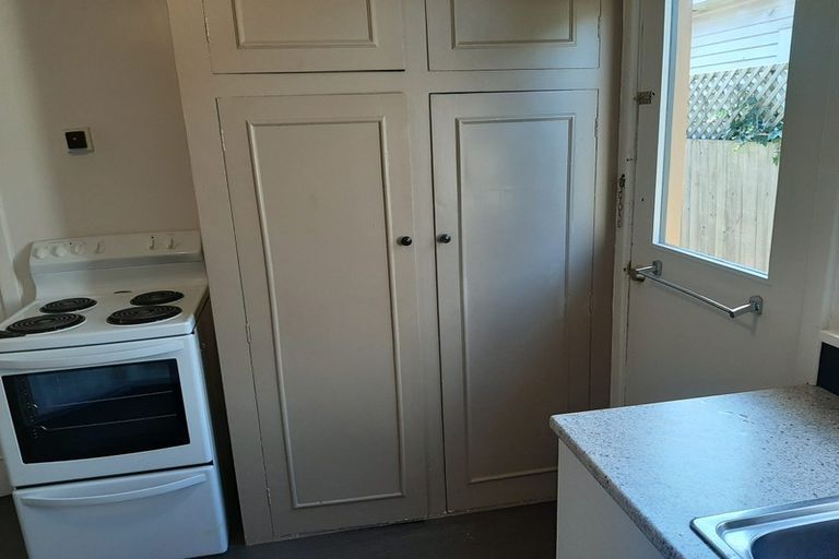 Photo of property in 118 Holly Road, St Albans, Christchurch, 8014