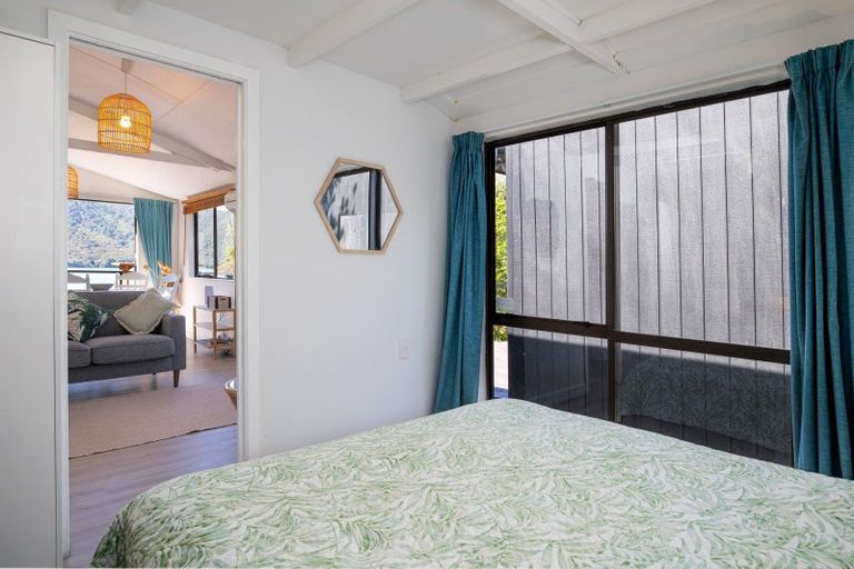Photo of property in 687 Queen Charlotte Drive, Havelock, Picton, 7281