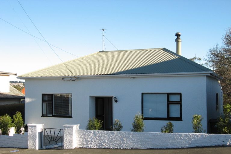 Photo of property in 22 Cochrane Street, Mornington, Dunedin, 9011