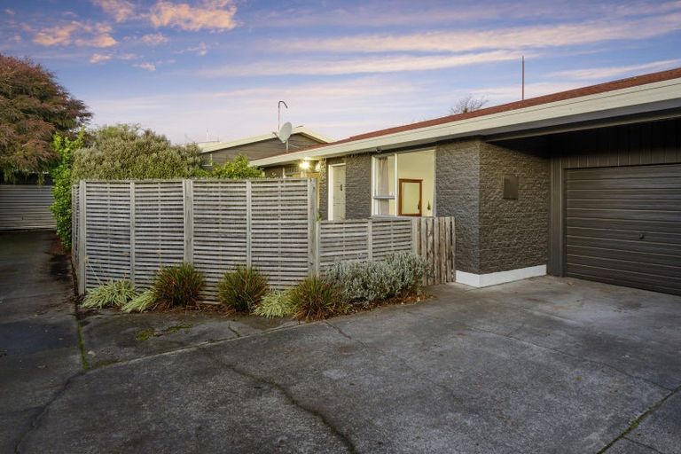 Photo of property in 2/34 Picton Avenue, Riccarton, Christchurch, 8011