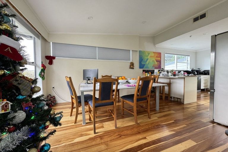 Photo of property in 4 Chorley Grove, Churton Park, Wellington, 6037