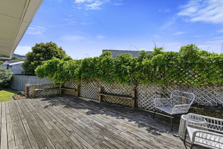 Photo of property in 25 Longfellow Street, Trentham, Upper Hutt, 5018