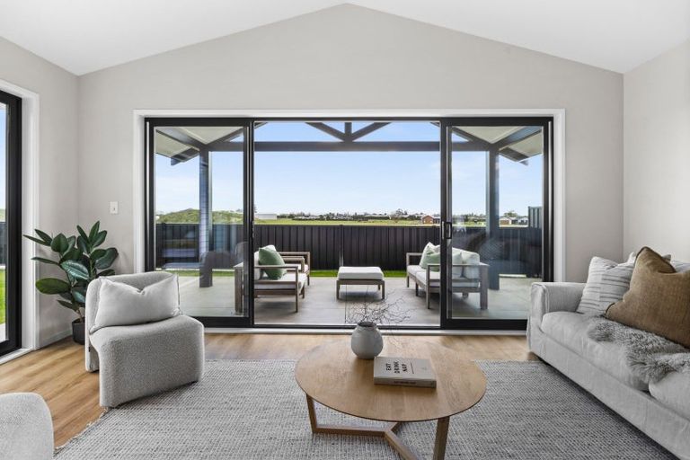 Photo of property in 77 Brookvale Road, Havelock North, 4130