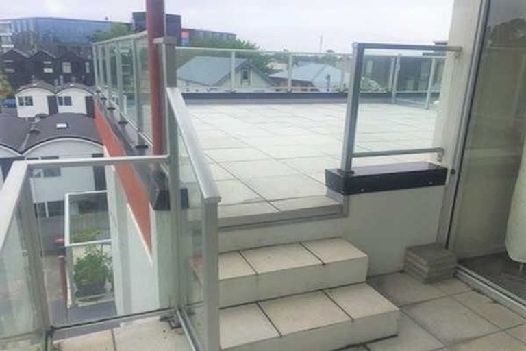 Photo of property in 20/15 Peterborough Street, Christchurch Central, Christchurch, 8013