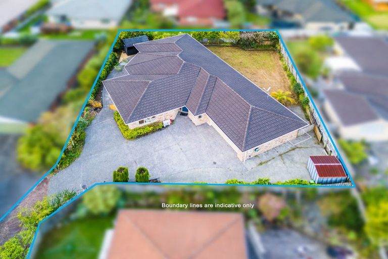 Photo of property in 17 Gendo Avenue, Henderson, Auckland, 0612