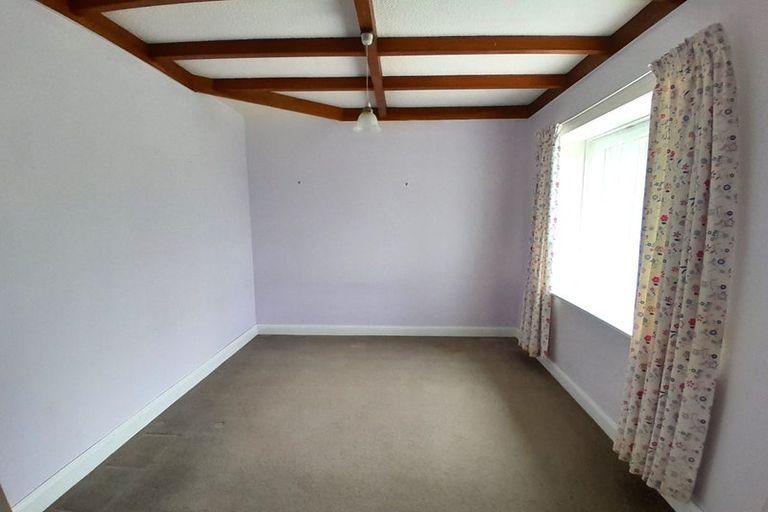 Photo of property in 132 Waihou Road, Levin, 5571