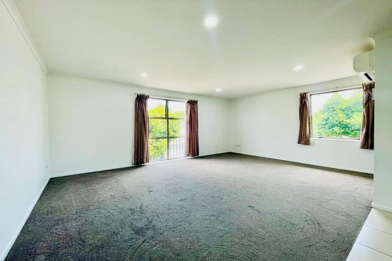 Photo of property in 2 Reins Road, Takanini, 2112