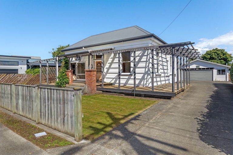Photo of property in 106 Whitaker Street, Whataupoko, Gisborne, 4010