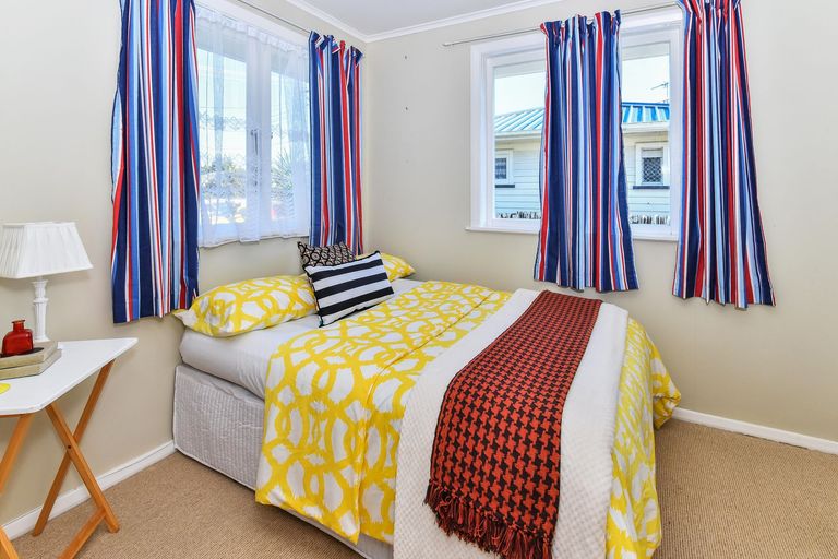 Photo of property in 1/35 Hill Crescent, Papakura, 2110