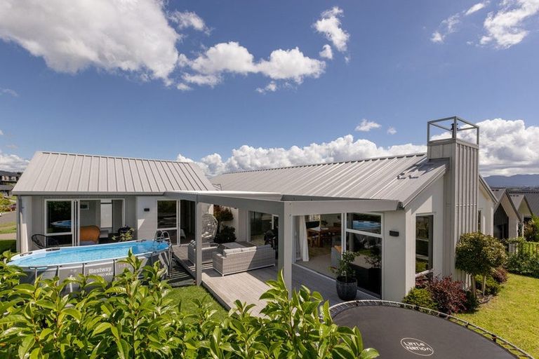 Photo of property in 19 Stingray Drive, Omokoroa, 3114