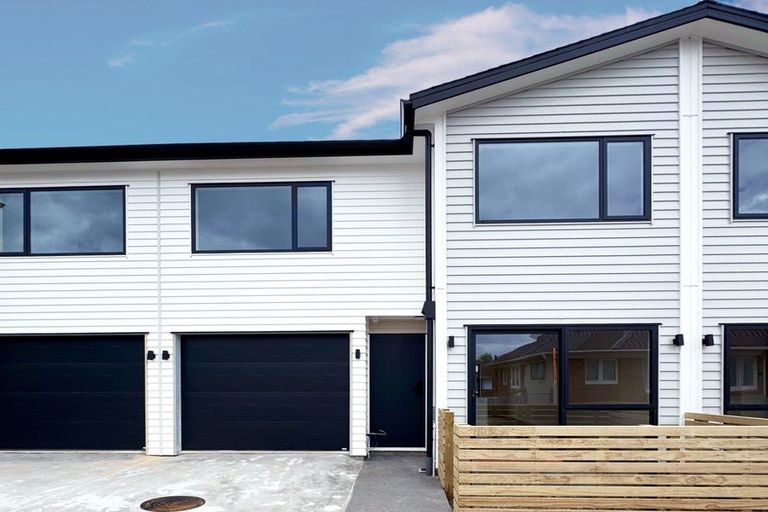 Photo of property in 22c Royton Avenue, Mangere East, Auckland, 2024