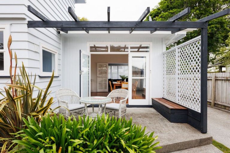 Photo of property in 39 Batt Street, West End, Palmerston North, 4410