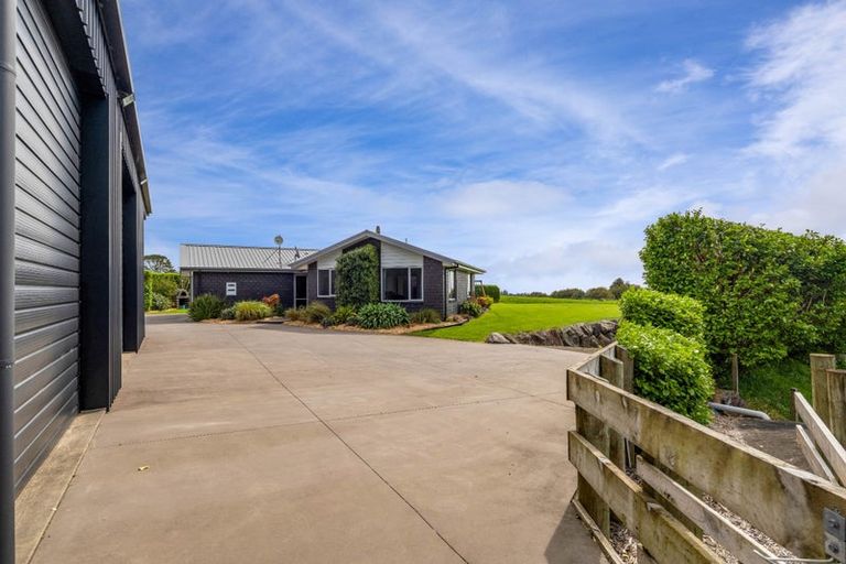 Photo of property in 169 Upper Pitone Road, Pitone, New Plymouth, 4374