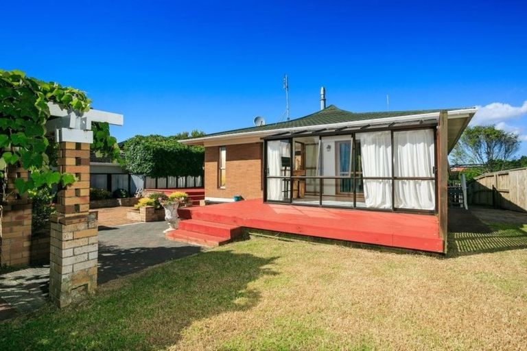 Photo of property in 223 Glamorgan Drive, Torbay, Auckland, 0630