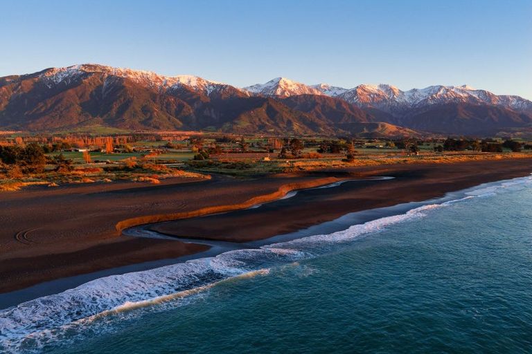 Photo of property in 44 Beach Road, Kaikoura Flat, Kaikoura, 7371