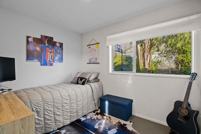 Photo of property in 3 Rere Road, Lake Hayes, Queenstown, 9304