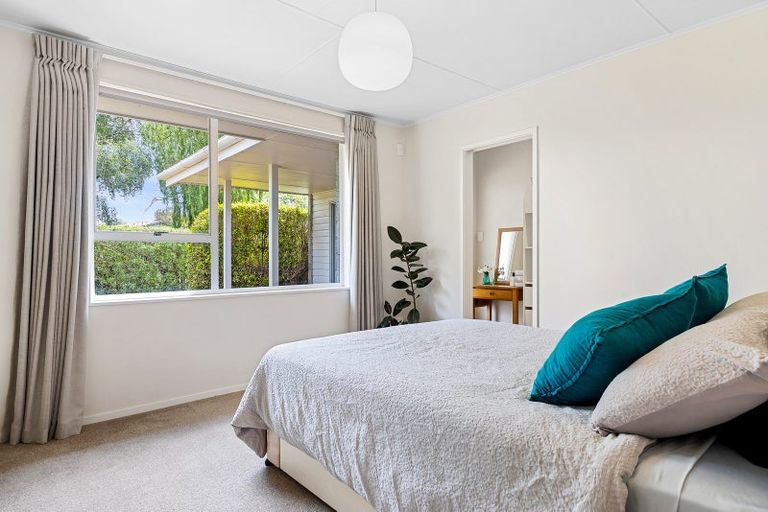 Photo of property in 42 Palatine Terrace, Saint Martins, Christchurch, 8022