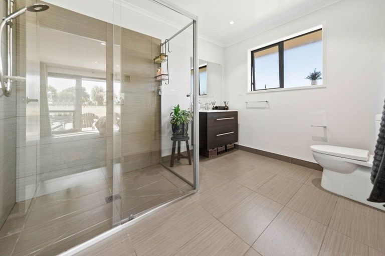 Photo of property in 9 Fitzgerald Road, Drury, 2113