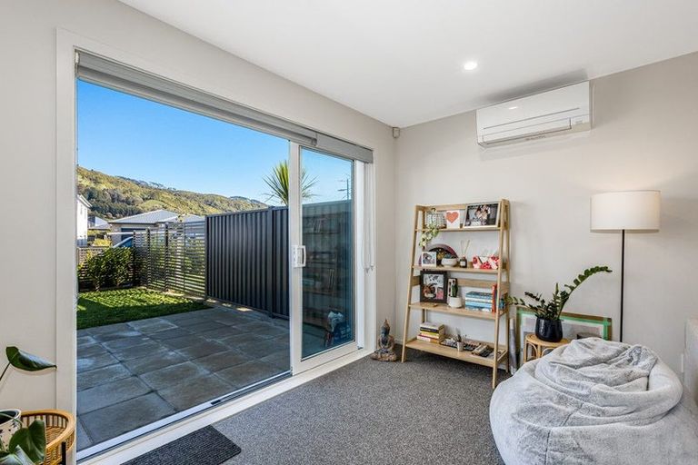 Photo of property in 15 Kamana Way, Kenepuru, Porirua, 5022