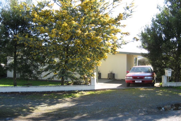 Photo of property in 60 Reading Street, Greytown, 5712