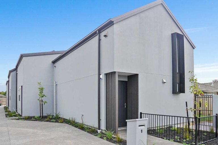 Photo of property in 4/23 Hills Road, Edgeware, Christchurch, 8013