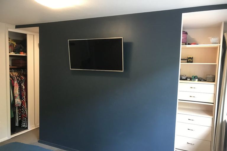Photo of property in 117 Mount Pleasant Road, Mount Pleasant, Christchurch, 8081