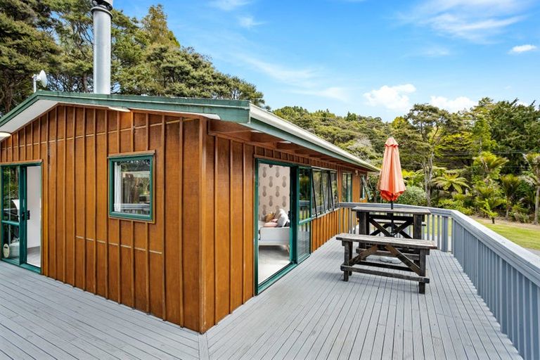 Photo of property in 108 Opanuku Road, Henderson Valley, Auckland, 0612
