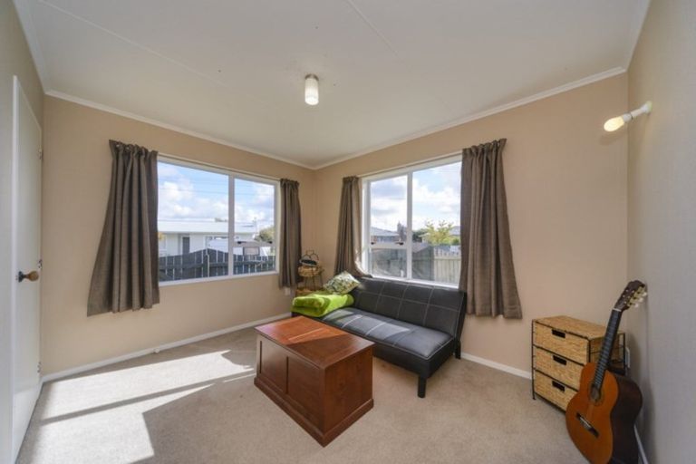 Photo of property in 1 Attlee Place, Feilding, 4702