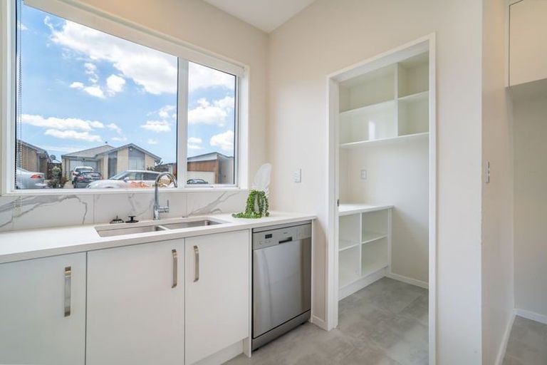 Photo of property in 13 Huamanu Street, Pukekohe, 2120