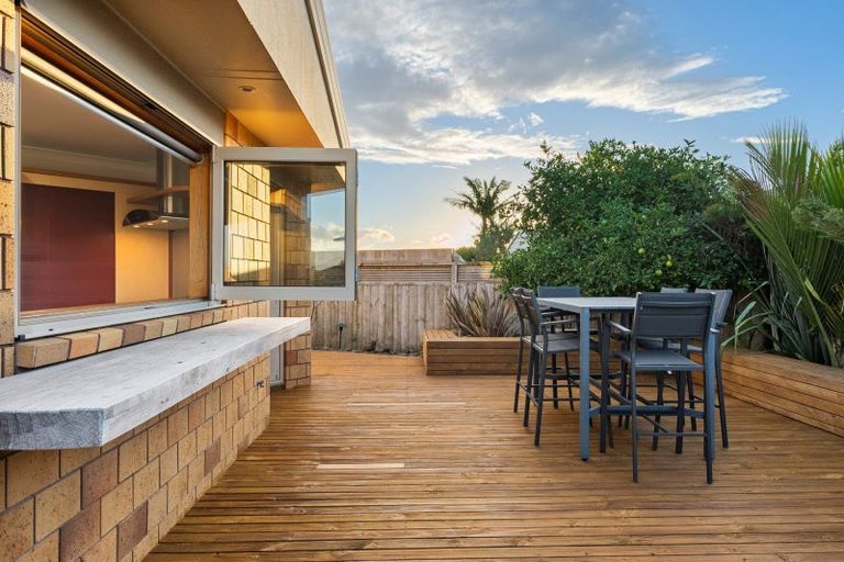 Photo of property in 50 Plateau Heights, Mount Maunganui, 3116